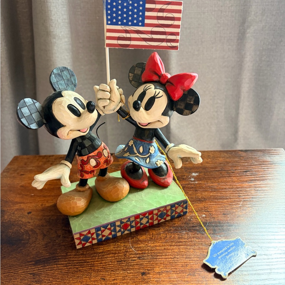 Jim Shore Collectible “Goodwill Ambassadors” Mickey and Minnie 2009 #4013254